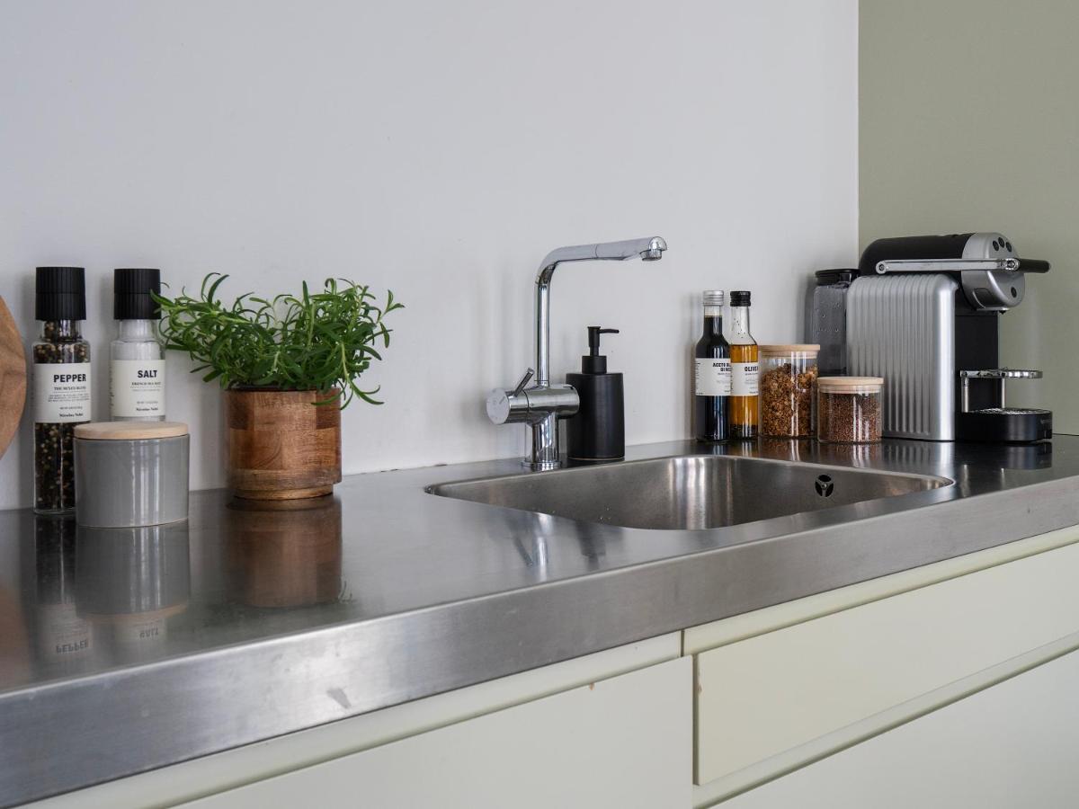 Appartamento Sanders Main - Popular Two-bedroom Duplex Next To Magical Nyhavn Copenaghen